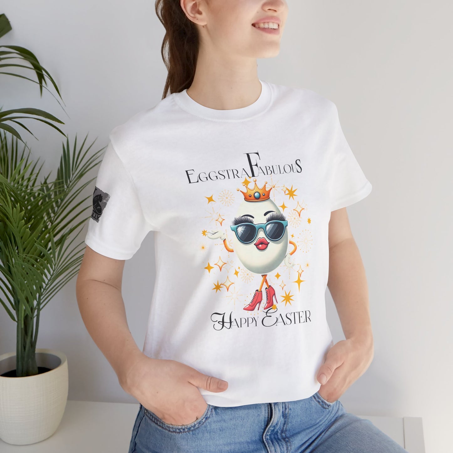 Eggstra Fabulous! Elegant Version White –Funny Easter Egg T-Shirt