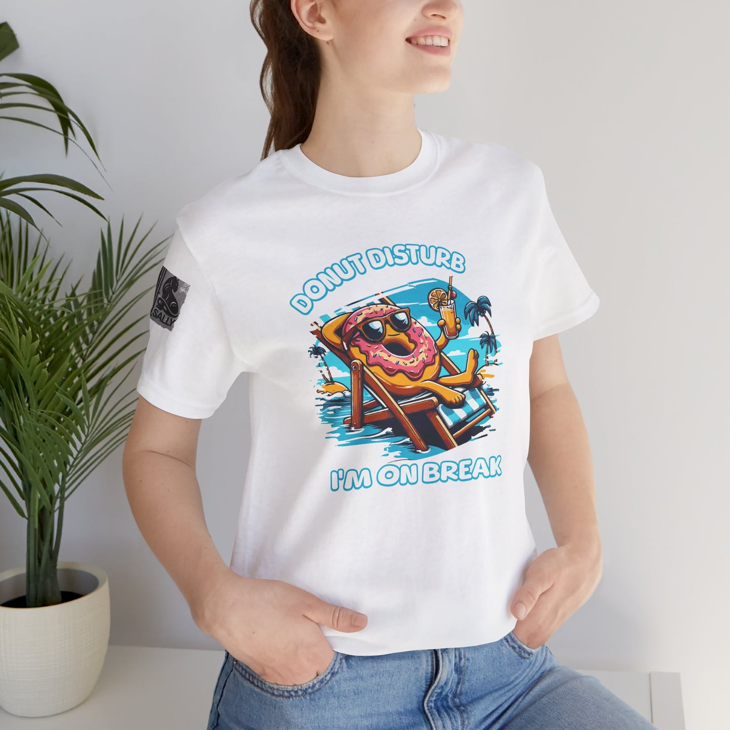 Donut Disturb – I’m On Break Vacation T-Shirt