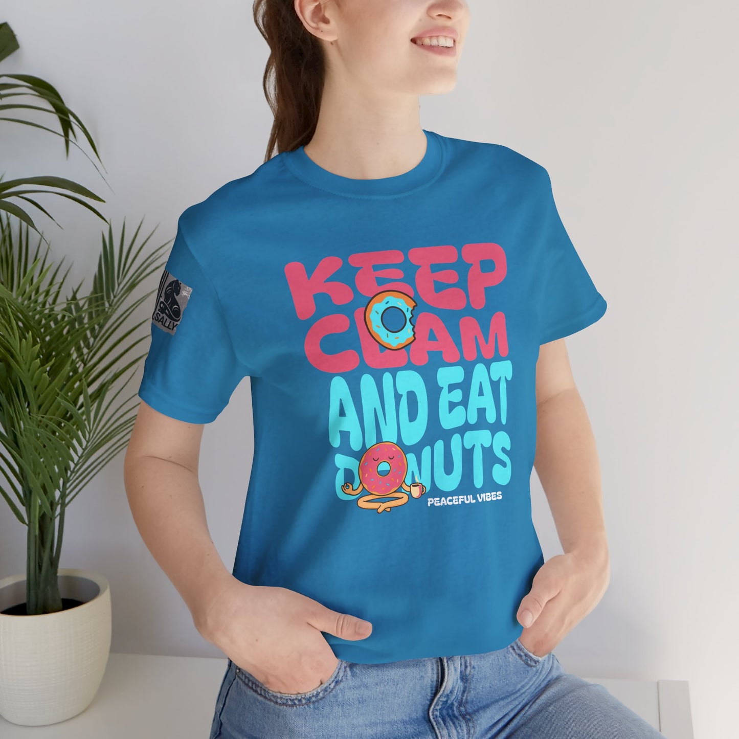 Keep Calm and Eat a Donut Minimalist Donut Zen T-Shirt
