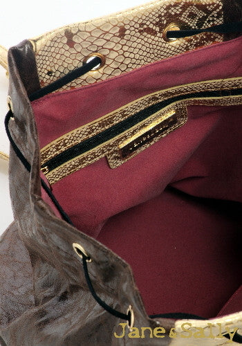 (JaneSally)Patchwork With Two Kinds Of PU Leathers Snakeskin Pattern Backpack Shoulder Bag With Detachable Strap Barrel Bag(Starry Gold)