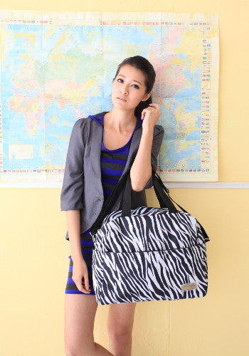 (JaneSally)Zebra Pattern Nylon Waterproof Travel Bag Luggage Bag Weekend Bag Sports Bag Shoulder Bag With Detachable Strap