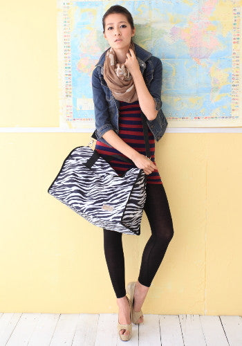 (JaneSally)LOHAS Zebra Pattern Nylon Waterproof Travel Bag Luggage Bag Weekend Bag Shoulder Bag With Detachable Strap Cross Body Bag