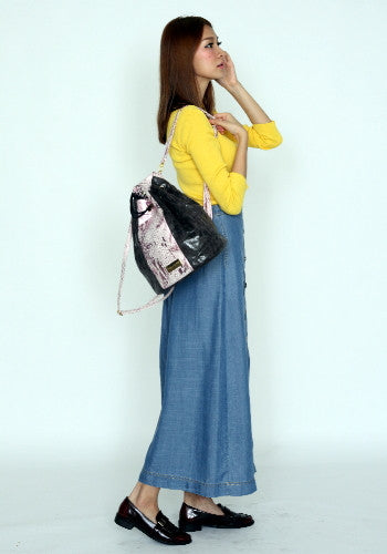 (JaneSally)Patchwork With Two Kinds Of PU Leathers Snakeskin Pattern Backpack Shoulder Bag With Detachable Strap Barrel Bag(Bright Pink)